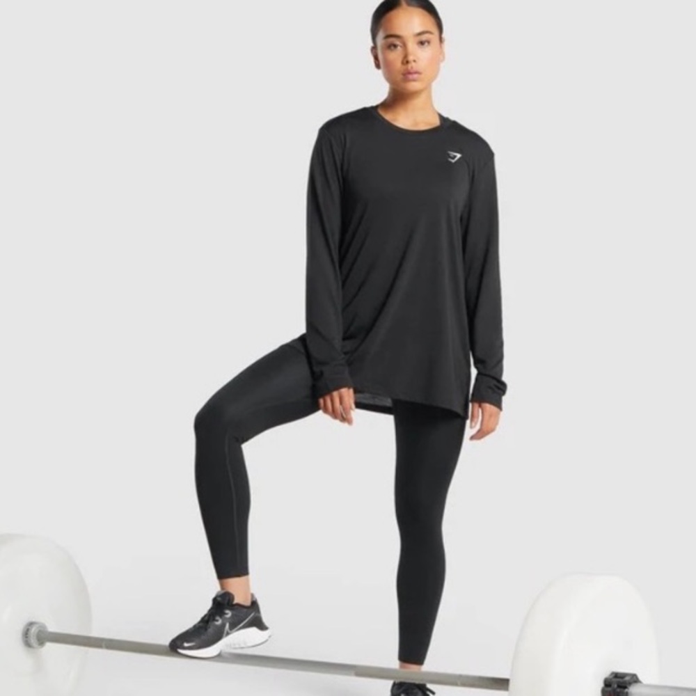 Over sized black long sleeve